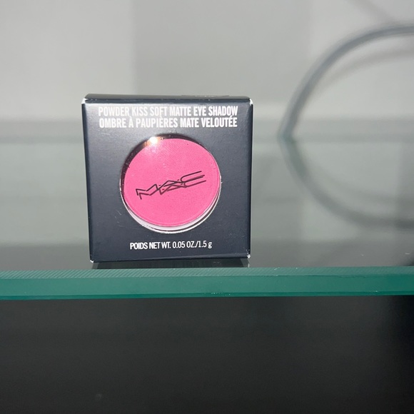 MAC Power Kiss Soft Matte “Lens Blur
